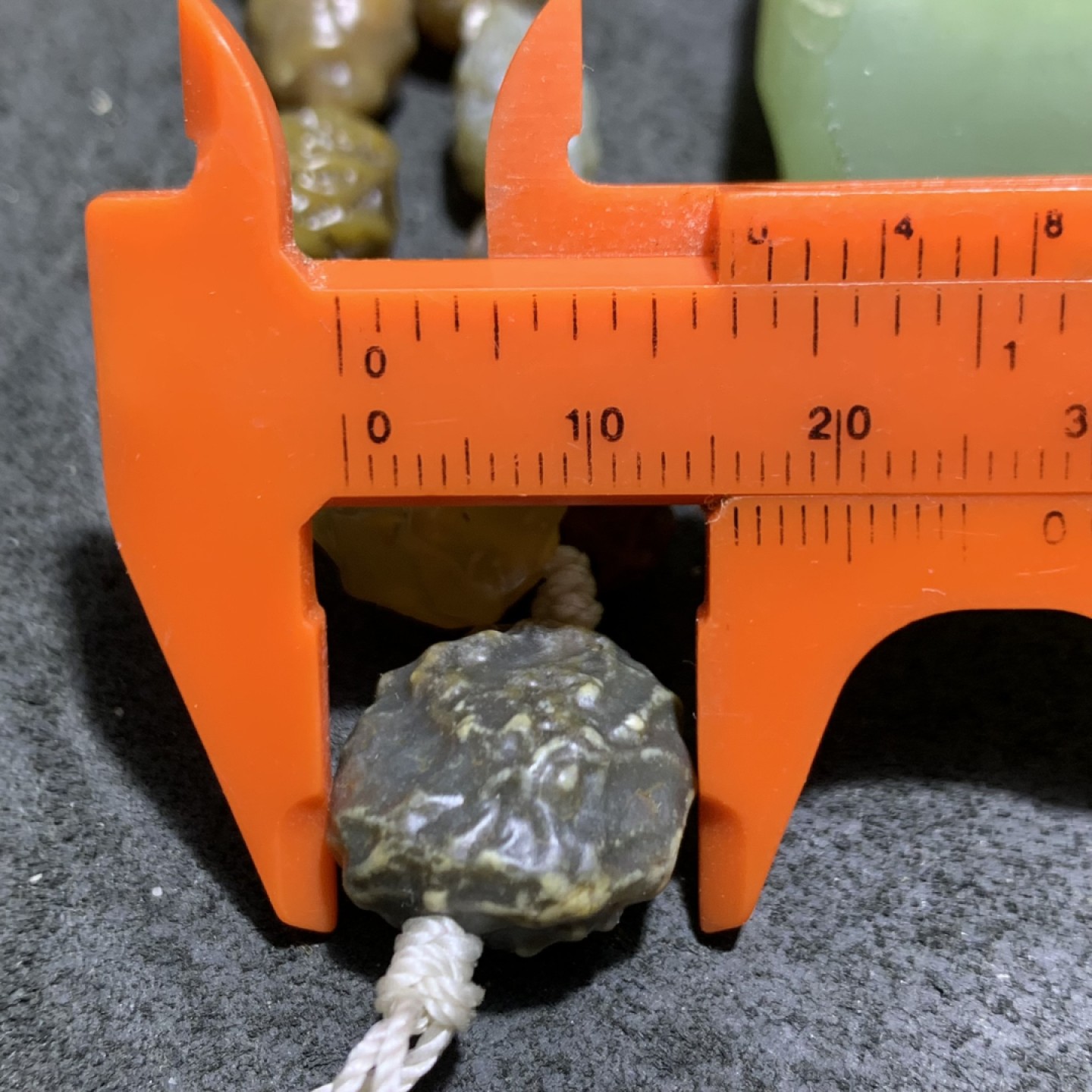 精美阿拉善筋脉玛瑙大颗粒原石108项链一条，