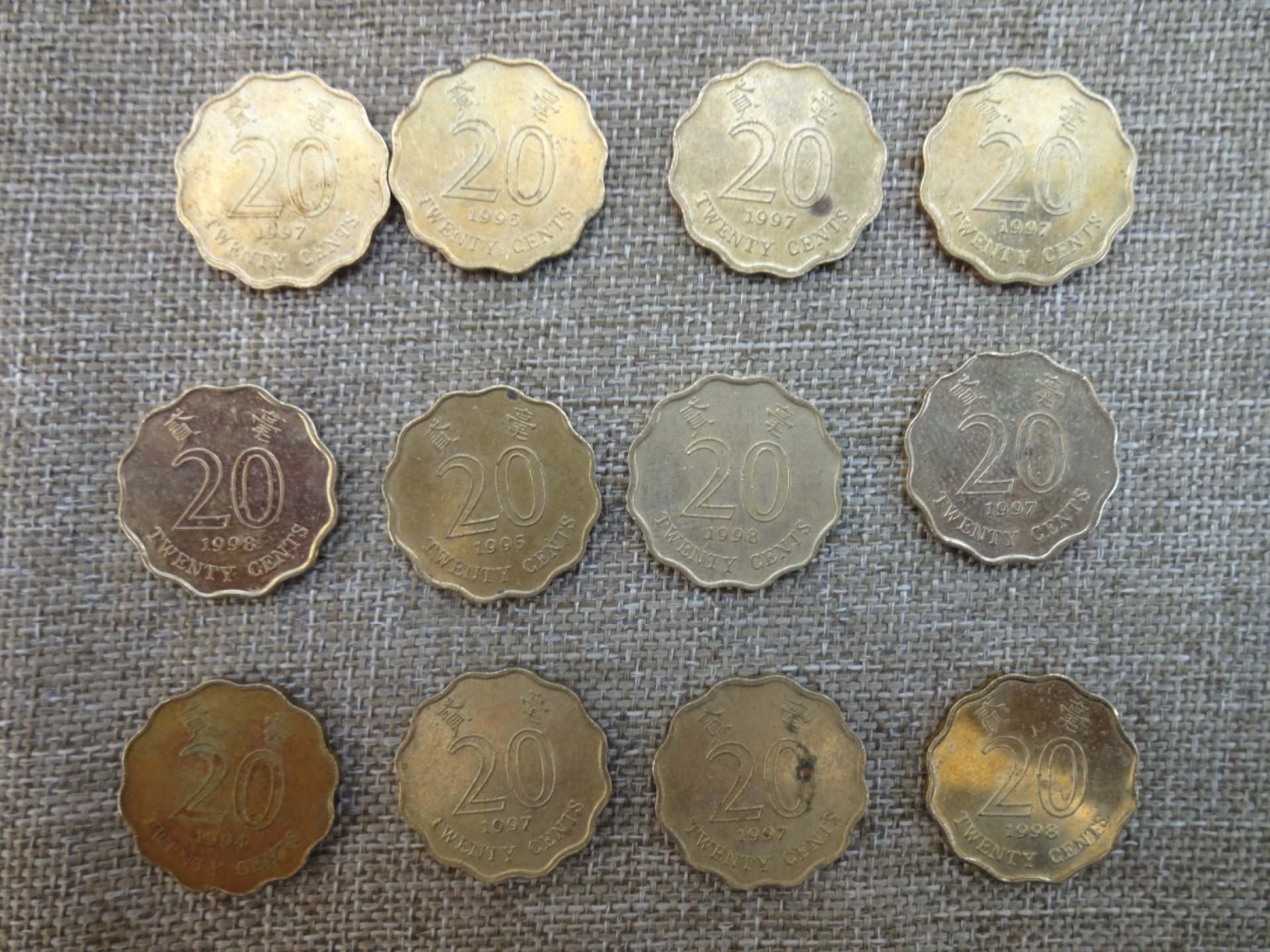 娃娃家-三月、第六场 香港紫荆花2毫- 12枚起拍