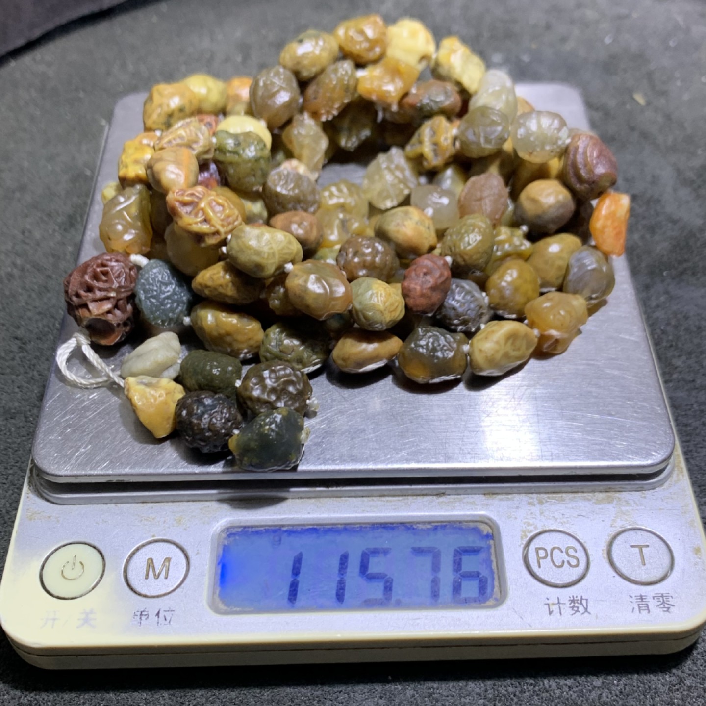精美阿拉善筋脉玛瑙大颗粒原石长款项链一条