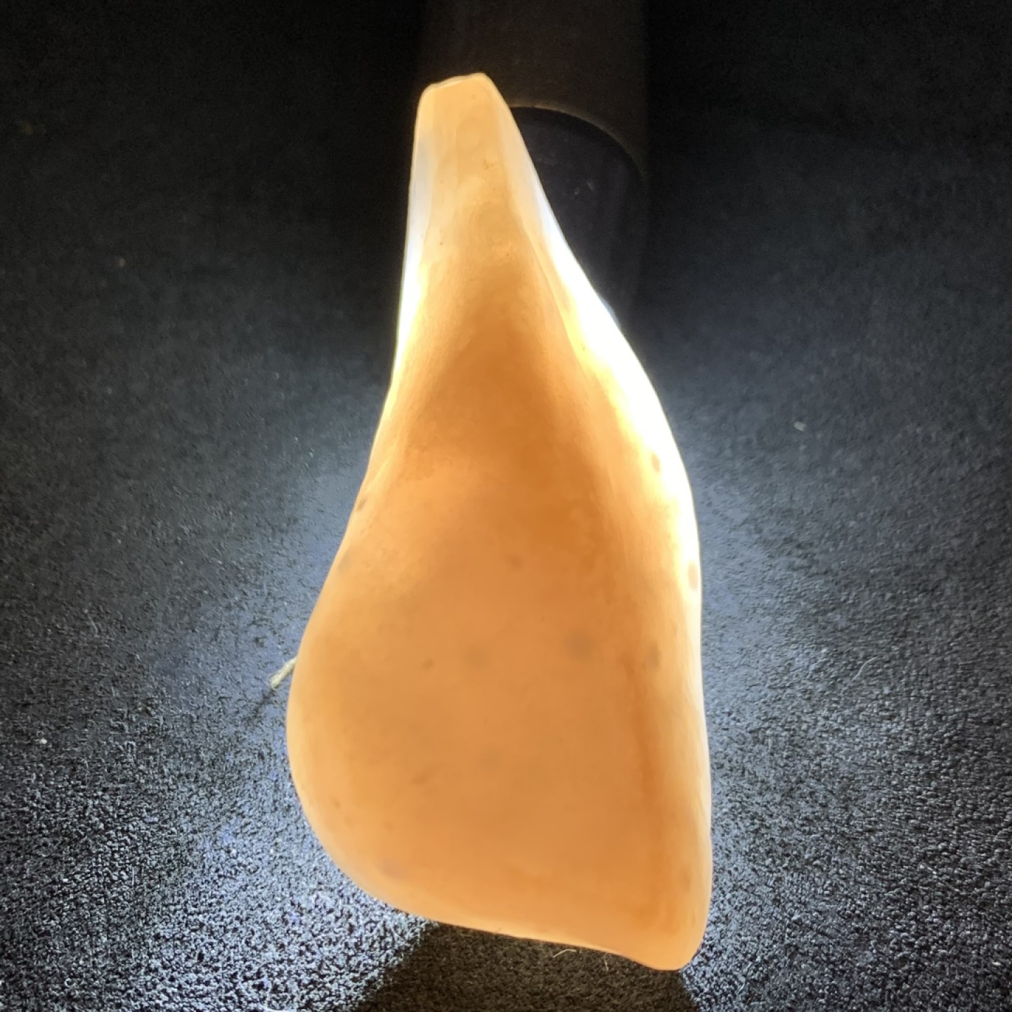 放福利！精美天然阿拉善玛瑙原石一颗，