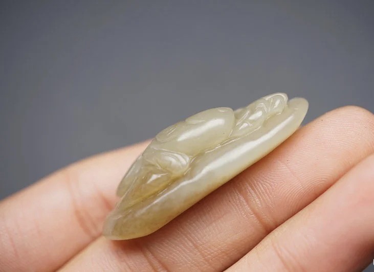 ｜冷门出品｜精选专拍·第贰拾场· 和田玉｜明清风｜苏工精雕·鸟戏花”挂件