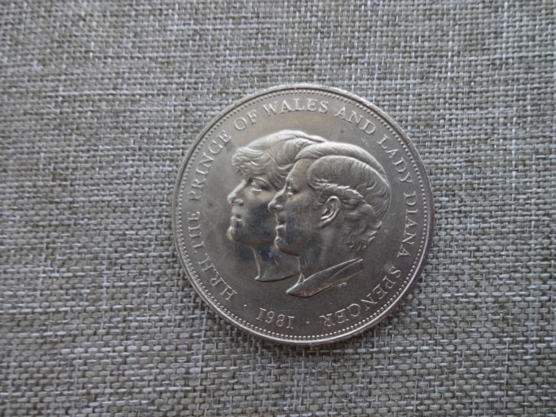 娃娃家-三月、第六场 英国查尔斯王子和戴安娜婚礼1克朗- 1枚起拍