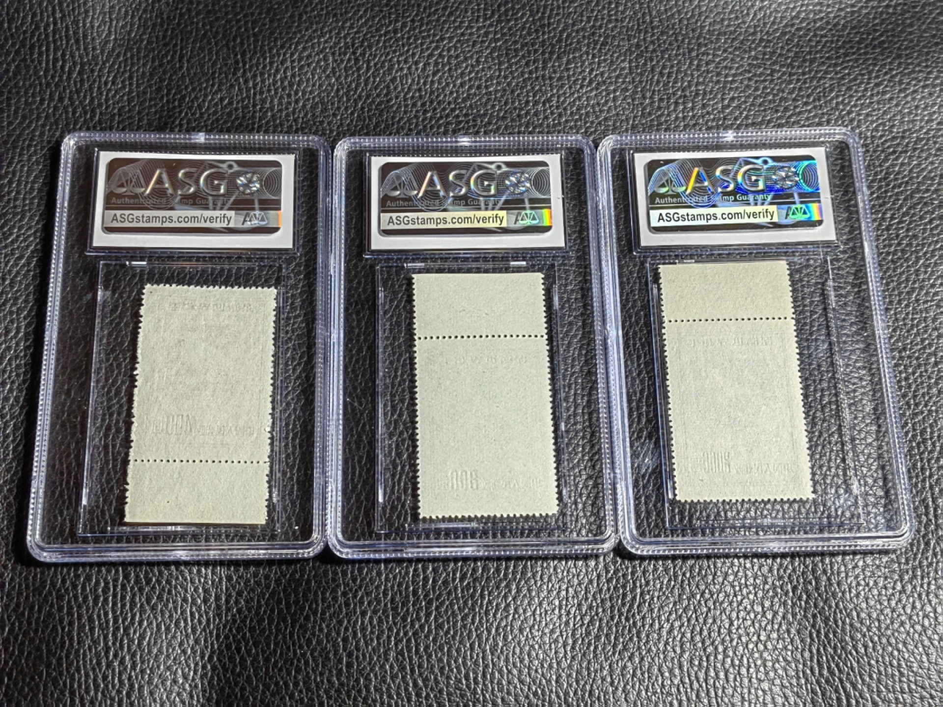 洪涛臻品批发群  精选邮票限时拍卖第二百零七期 纪5和平 新全  ASG两枚90，一枚85，均OP，中盒，【总筋是90高分】 老纪特精品票，最严格时期一次性出分，票状态极佳，非常漂亮，喜欢不要错过