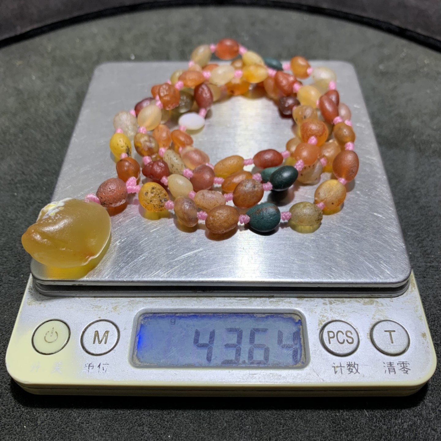 精美罕见天然阿拉善糖果玛瑙项链一条，