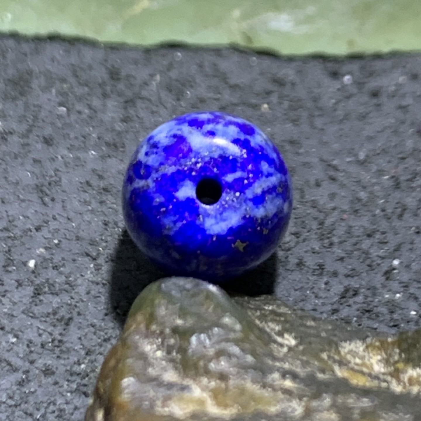 精美阿富汗老矿青金石小桶珠一颗