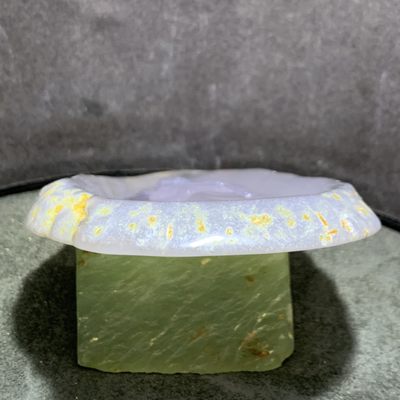 重器天然冰纹原皮玛瑙巧雕观音菩萨大 牌子一块 重器天然冰纹原皮玛瑙巧雕观音菩萨大 牌子一块