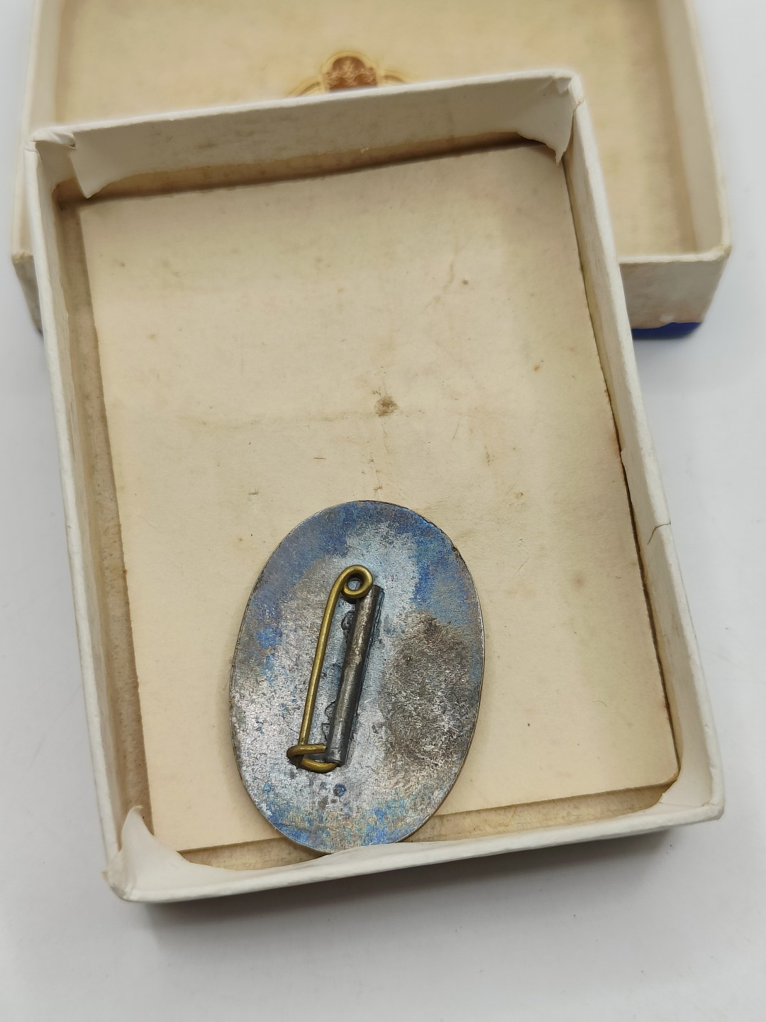 全场0元起拍 第40期 咸鱼国勋章拍卖专场 3月22日（周三）下午6：00开始 日本二战时期军友会徽章