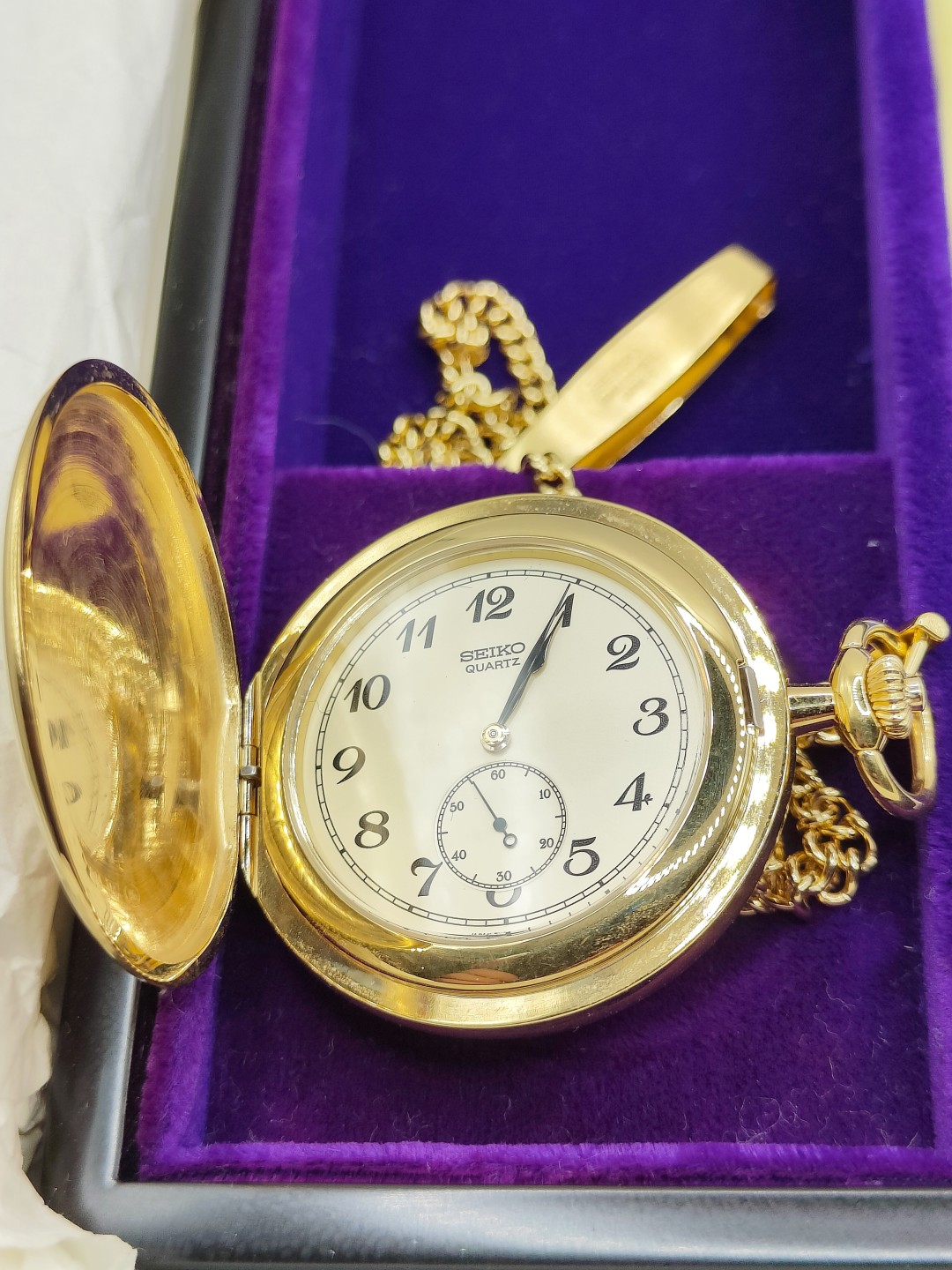 全场0元起拍 第40期 咸鱼国勋章拍卖专场 3月22日（周三）下午6：00开始 日本Seiko精工怀表 赠 内阁总理大臣 石英表，没电了换电池可使用