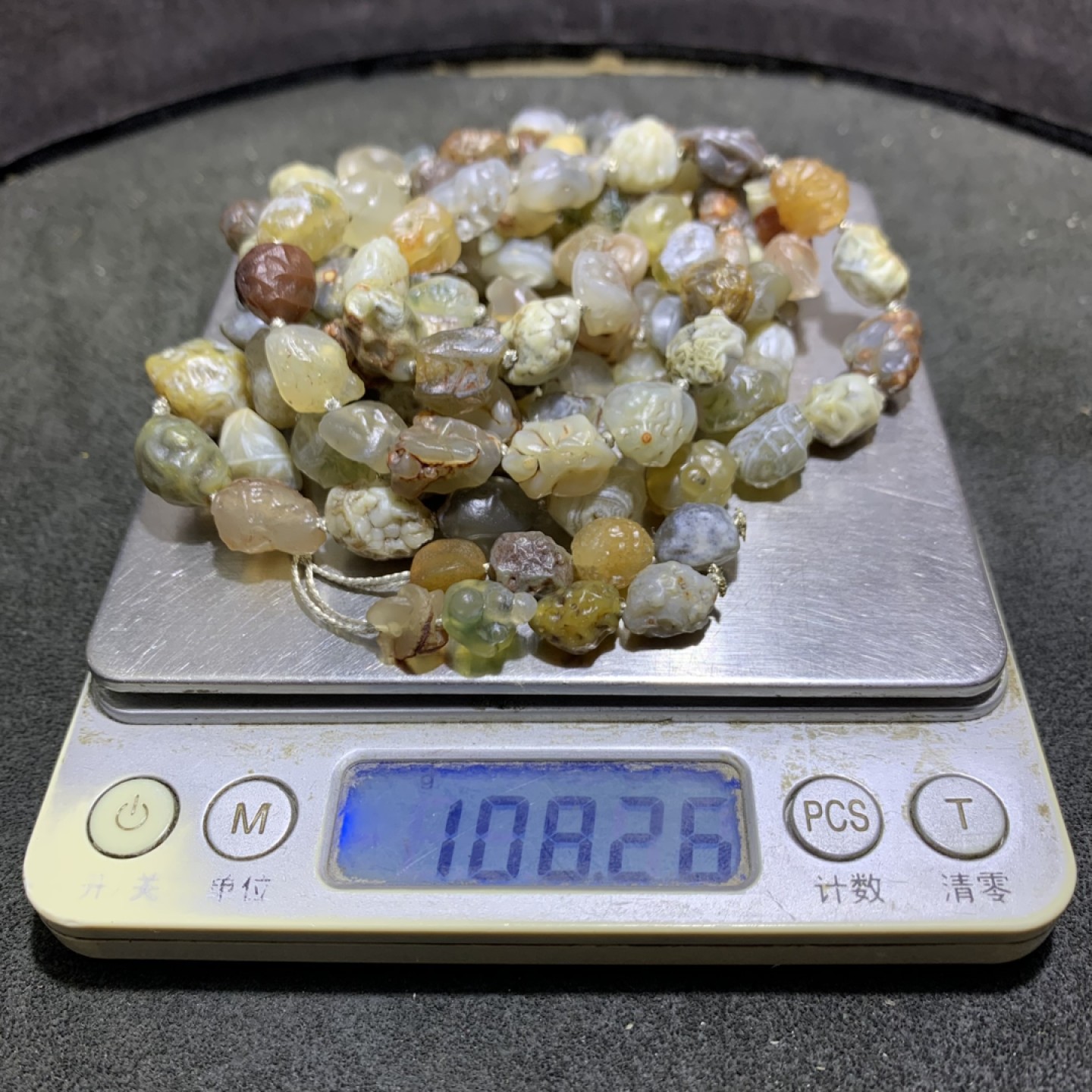 精美戈壁花脉冰透筋脉玛瑙原石108项链一条，