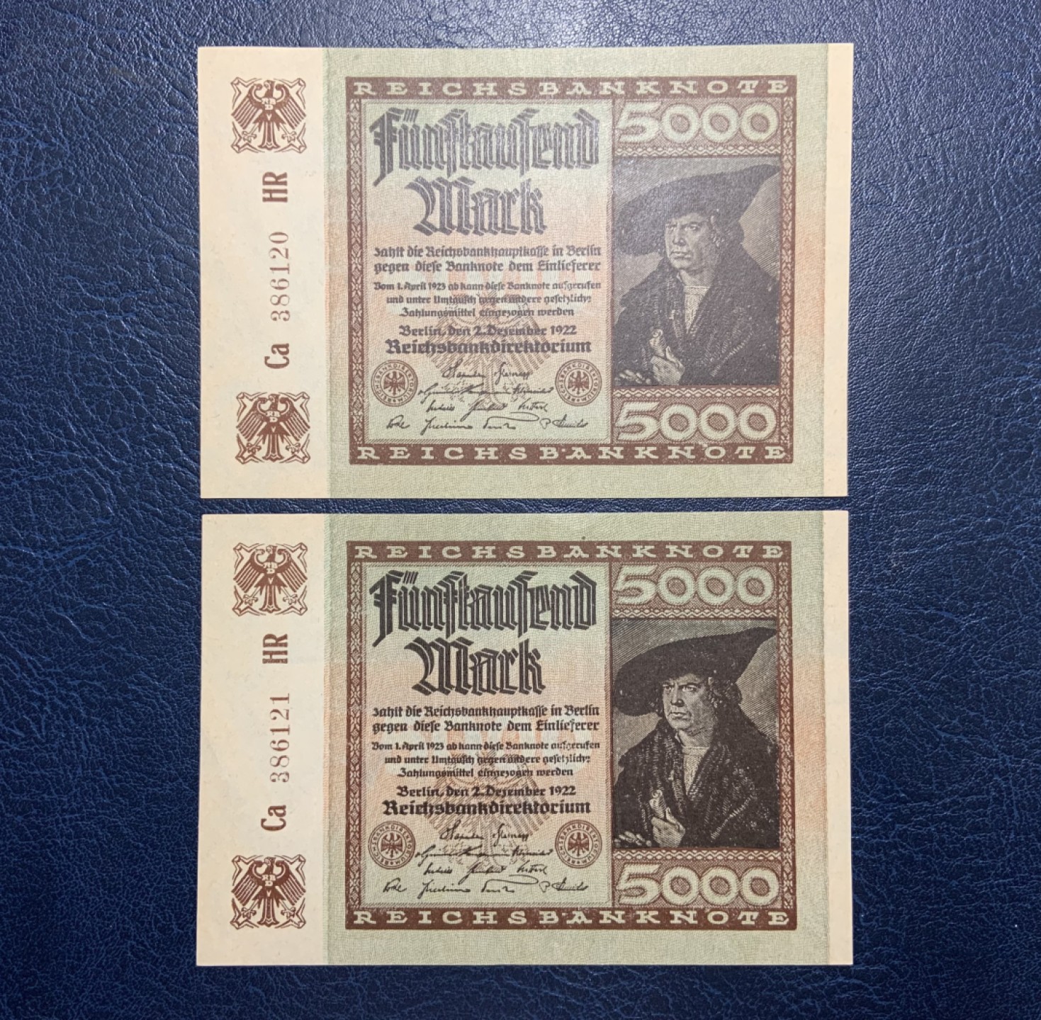 收藏联盟Quantum Auction 第241期拍卖  德国1922年5000马克连号一对 品相UNC 细节如图 百年老钞 大票幅