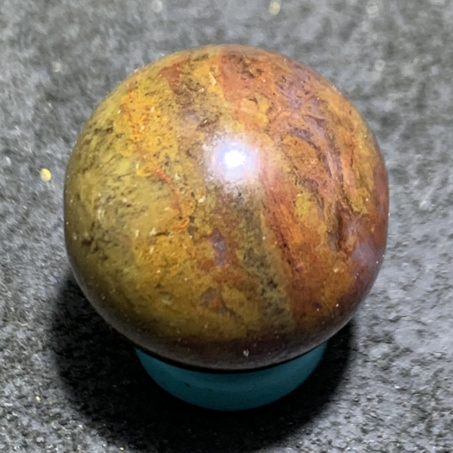 精美草花纹玛瑙圆珠一颗！