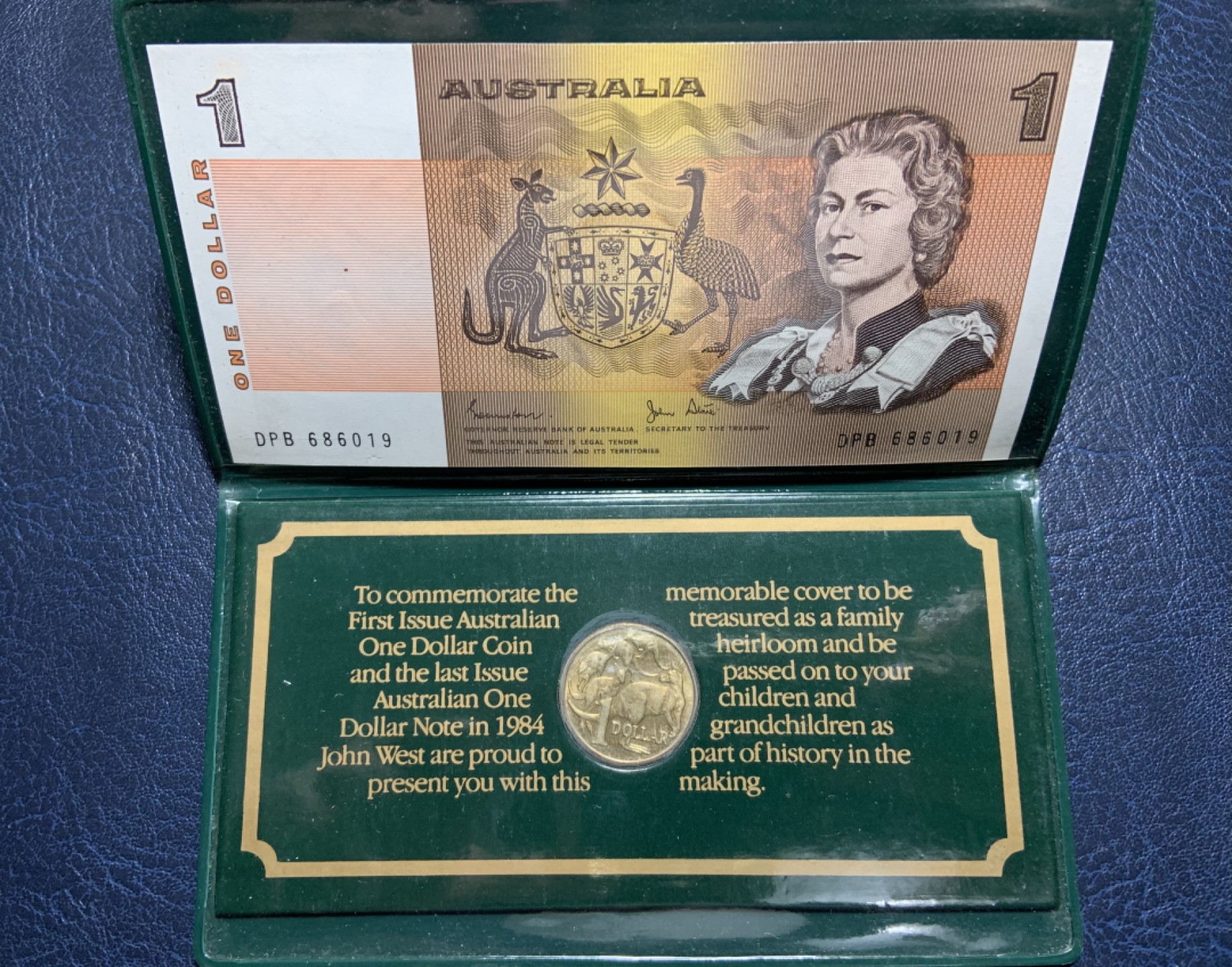 收藏联盟Quantum Auction 第241期拍卖  澳大利亚1988年1元纸币和硬币纪念册 品相全新UNC 最后一版纸币一元和首次发行硬币1元