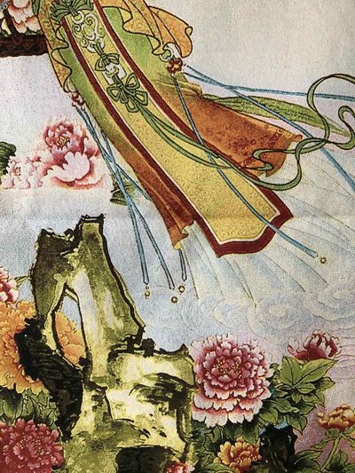 唐卡织锦刺绣古典人物刺绣画  二十四花神 牡丹仙子图，长120厘米，宽60厘米，喜欢的朋友不要错过 织锦也叫彩织，是一种有花纹图案的织品，及书画为底本用织锦工艺织成的书画作品。画面光泽鲜活，富有立体感、品质档次高、价格适中，具有不易褪色、易于收藏等特点，被当今人们奉为送礼上品。