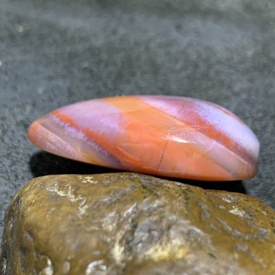 川料南红玛瑙吊坠一个， 川料南红玛瑙吊坠一个，