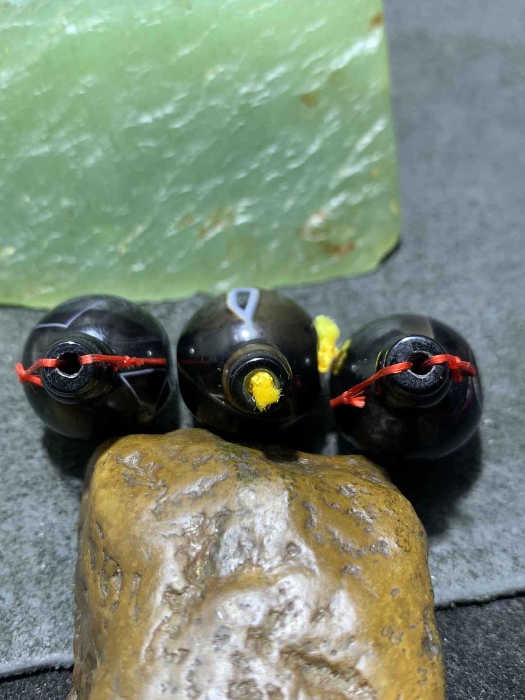 通货药师玛瑙通货佛头三通3颗，随机一个，