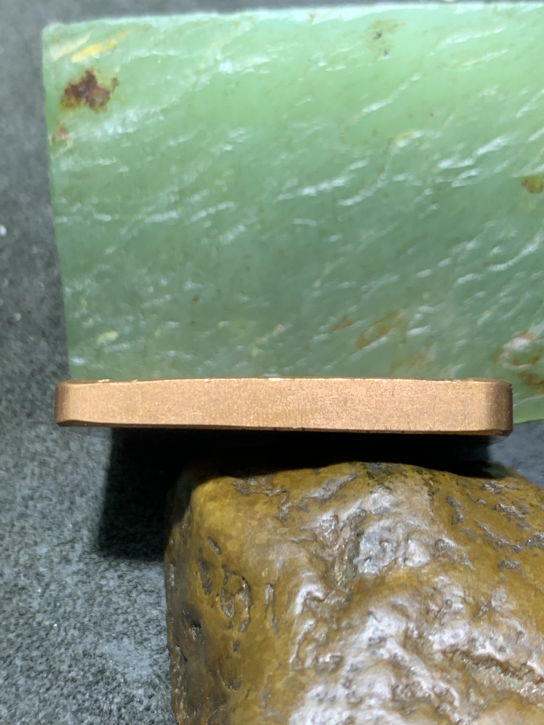 精美紫铜圣母玛利亚牌子一个， 精美紫铜圣母玛利亚牌子一个，