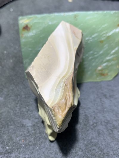 精美戈壁彩玉手工雕刻一念把件（吊坠)一个！ - 精美戈壁彩玉手工雕刻一念把件（吊坠)一个！