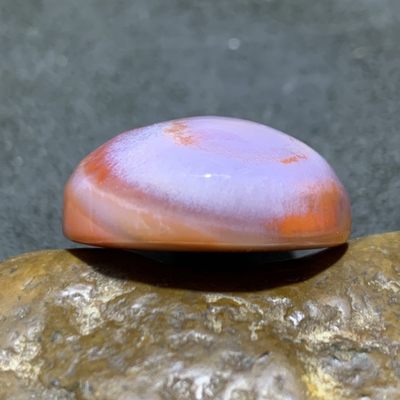 川料南红玛瑙吊坠一个， 川料南红玛瑙吊坠一个，