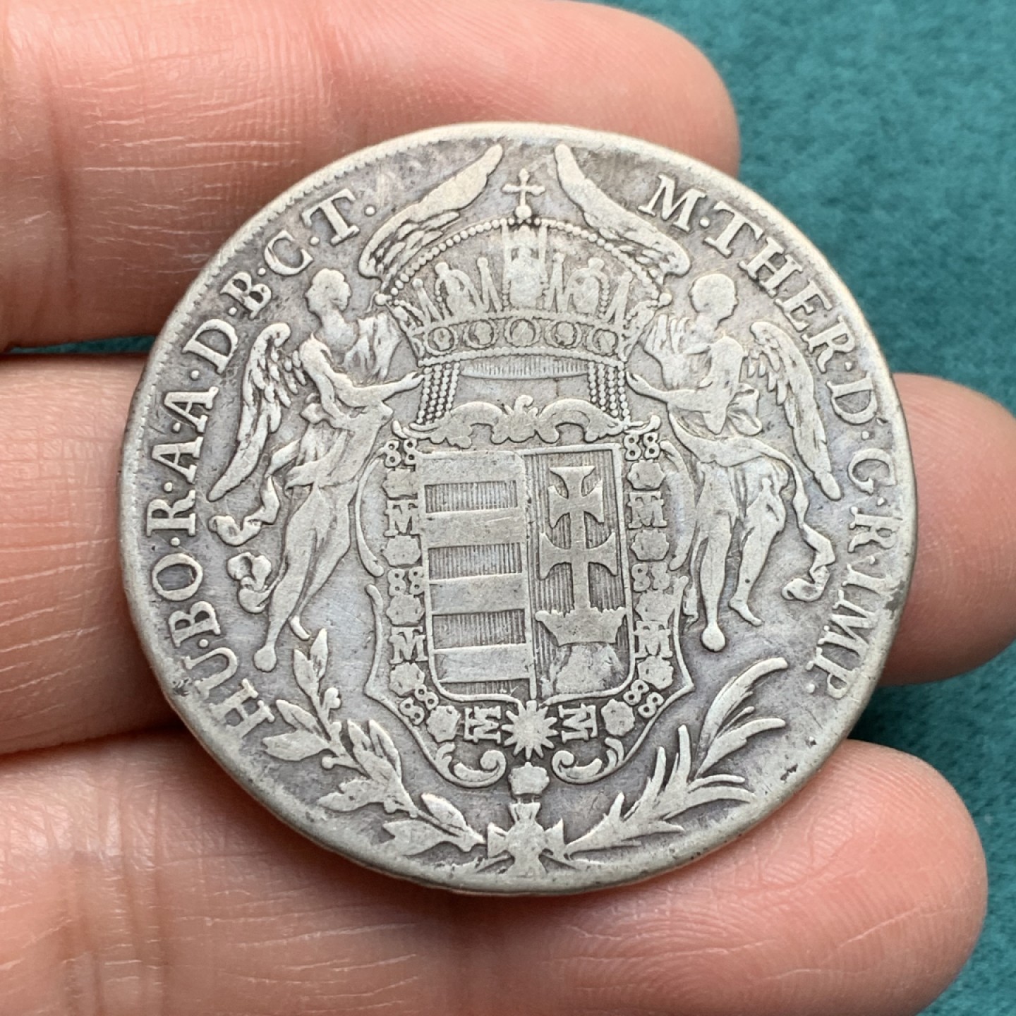 《竞宝斋》第146场-周日，周一 2场 (全场包邮) 匈牙利版 1780B年 圣母抱婴 双天使泰勒 大银币