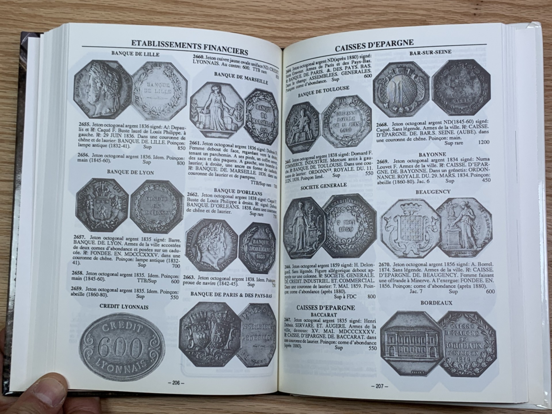《竞宝斋》第146场-周日，周一 2场 (全场包邮) 法国 1991年 JETONS 代币目录 所见最新版本 版别详尽 厚达349页 一本在手 八角我有 权威绝版目录