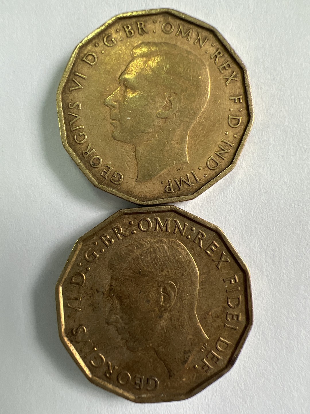 泡泡堂微拍第一百〇三幕硬币捡漏可累计专场👿👿，累计满二十元包邮，接受代拍业务 三便士两枚