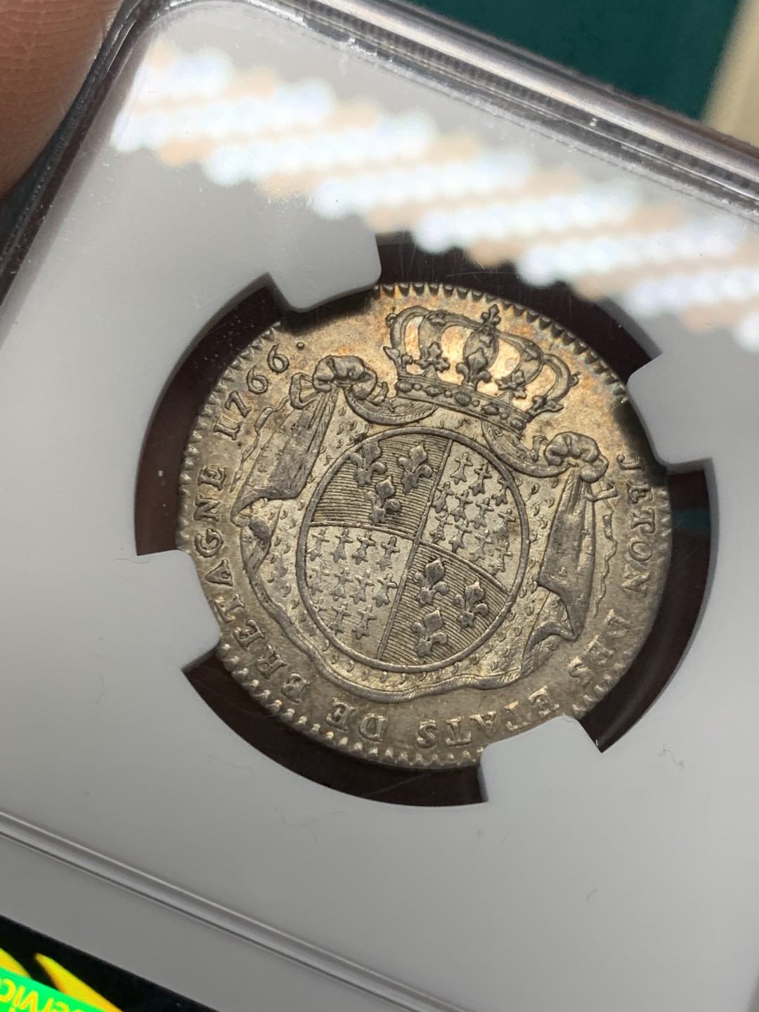 《竞宝斋》第146场-周日，周一 2场 (全场包邮) NGC-AU58 法国1766年路易十六 银质JETON 老包浆带彩 非常漂亮