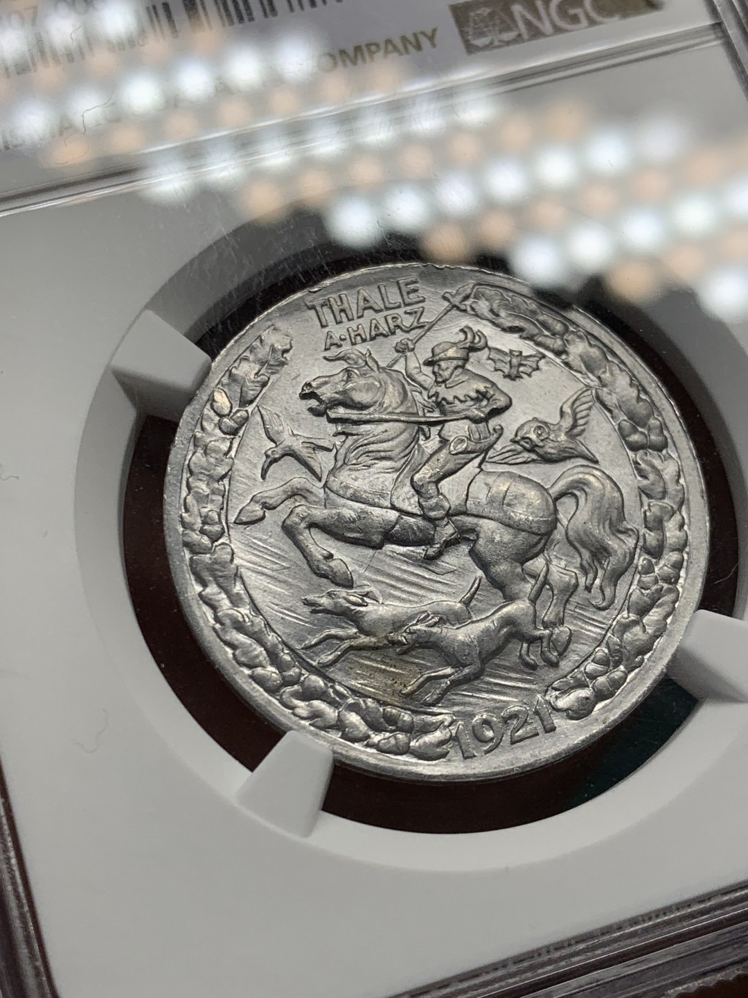 《竞宝斋》第146场-周日，周一 2场 (全场包邮) NGC-MS66 德紧1921年3马克猎人 亚军分 冠军仅4枚 收藏良机