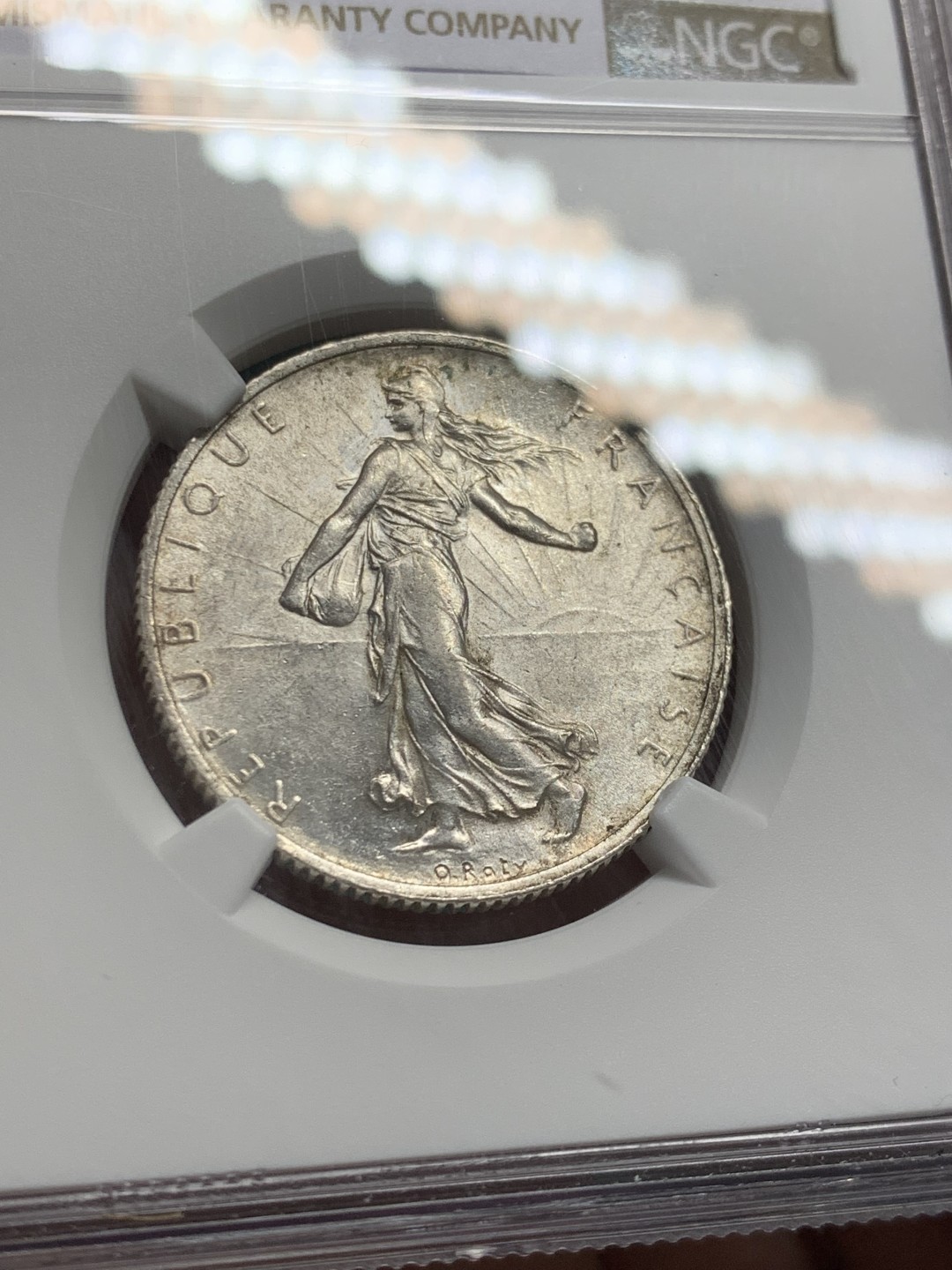 《竞宝斋》第146场-周日，周一 2场 (全场包邮) NGC-MS62 法国1917年 播种女神2法郎银币 原光好品