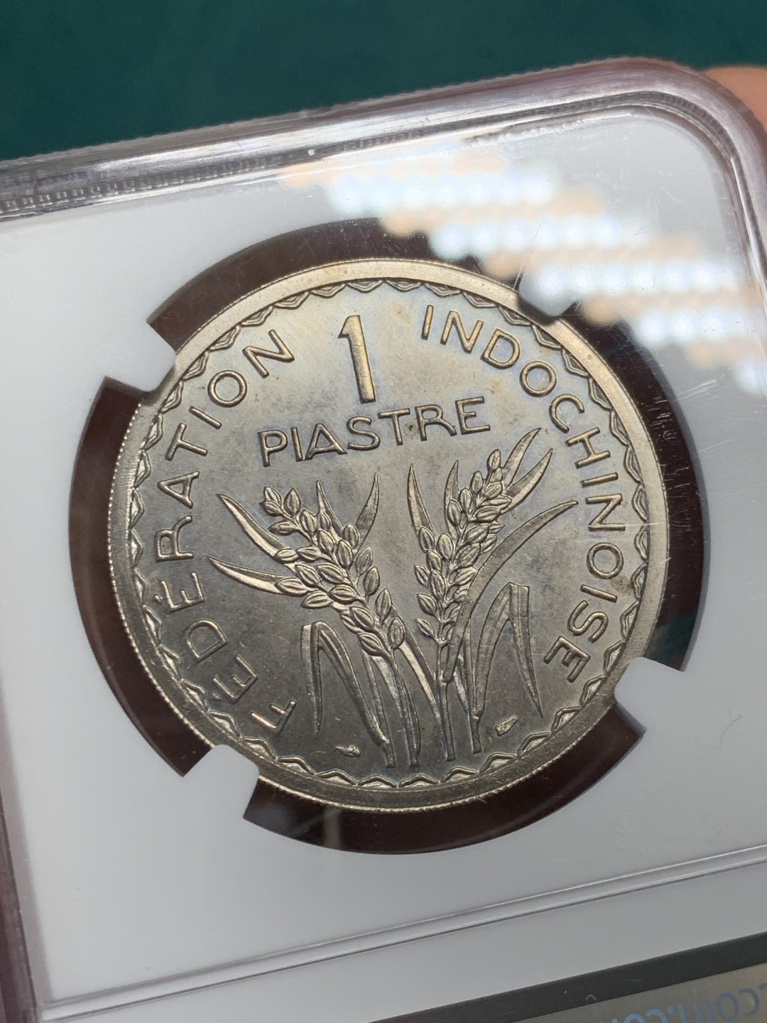 《竞宝斋》第146场-周日，周一 2场 (全场包邮) NGC MS62 1946年法国属印支1皮亚斯特铜镍合金样币，发行量仅1100枚（记录在册）！非常稀少的大珍，签字版样币。essai为样币的意思，觉应该是SP才对，不知道为什么给了MS。66分最新成交价为5200元。