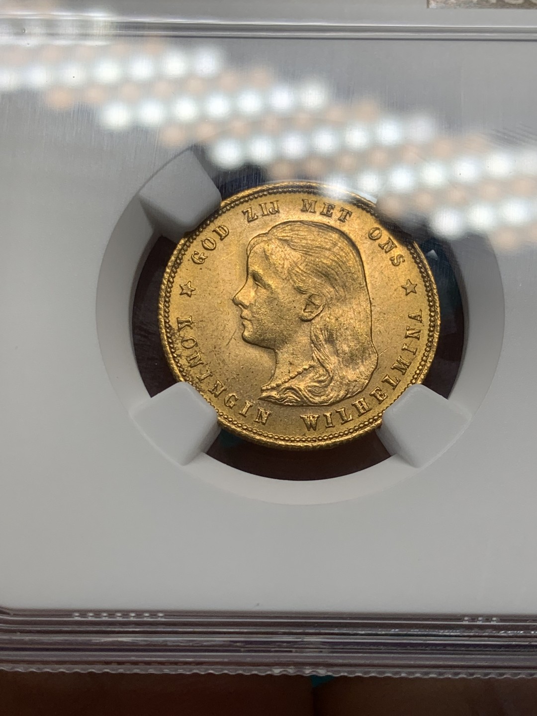 《竞宝斋》第146场-周日，周一 2场 (全场包邮) NGC MS64 荷兰 1897年 小萝莉 威廉明娜女王 金币 达到BU宝石光  热门品种，持续上涨行情