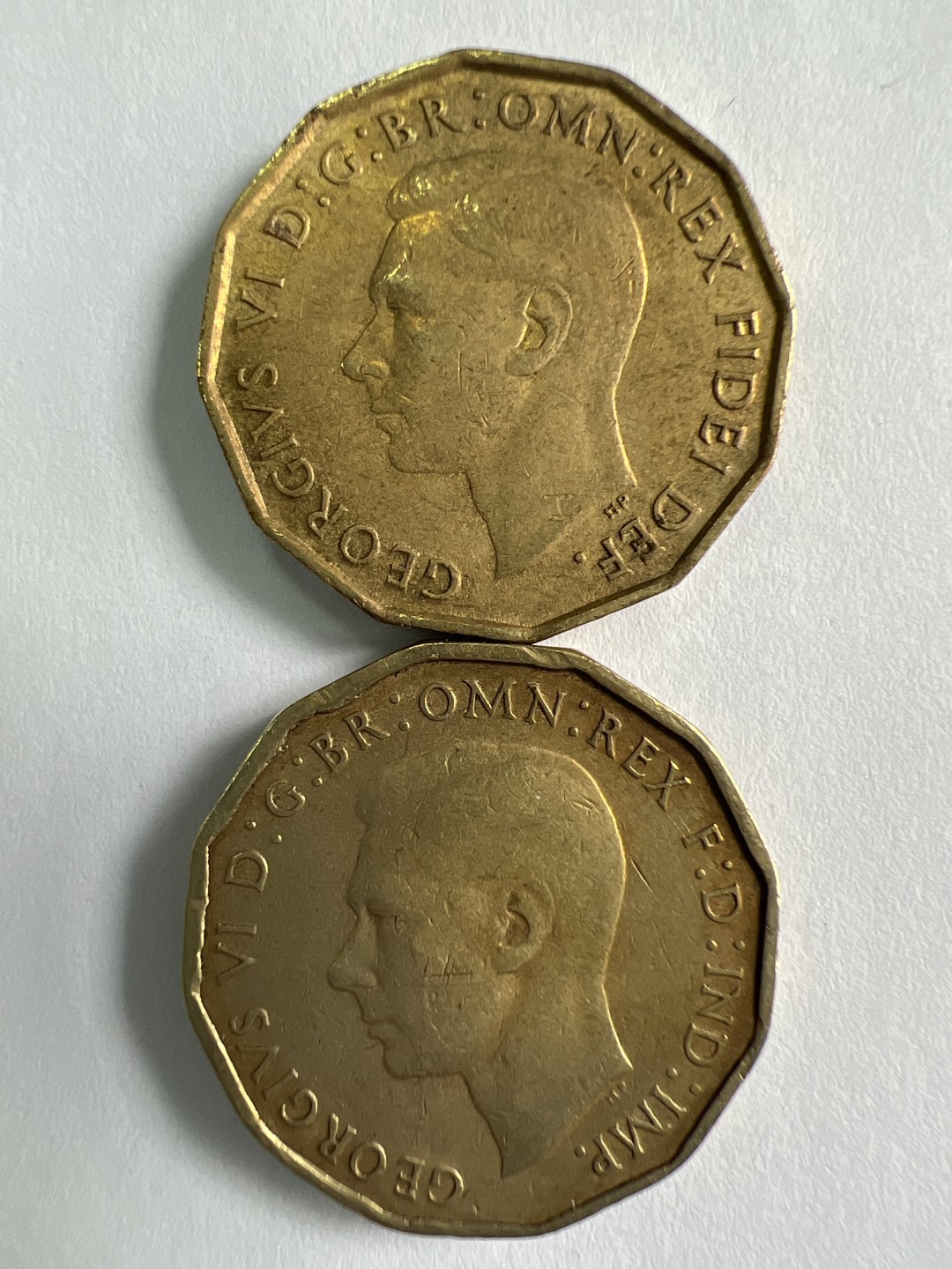 泡泡堂微拍第一百〇二幕硬币捡漏可累计专场👿👿，累计满二十元包邮，接受代拍业务 三便士两枚