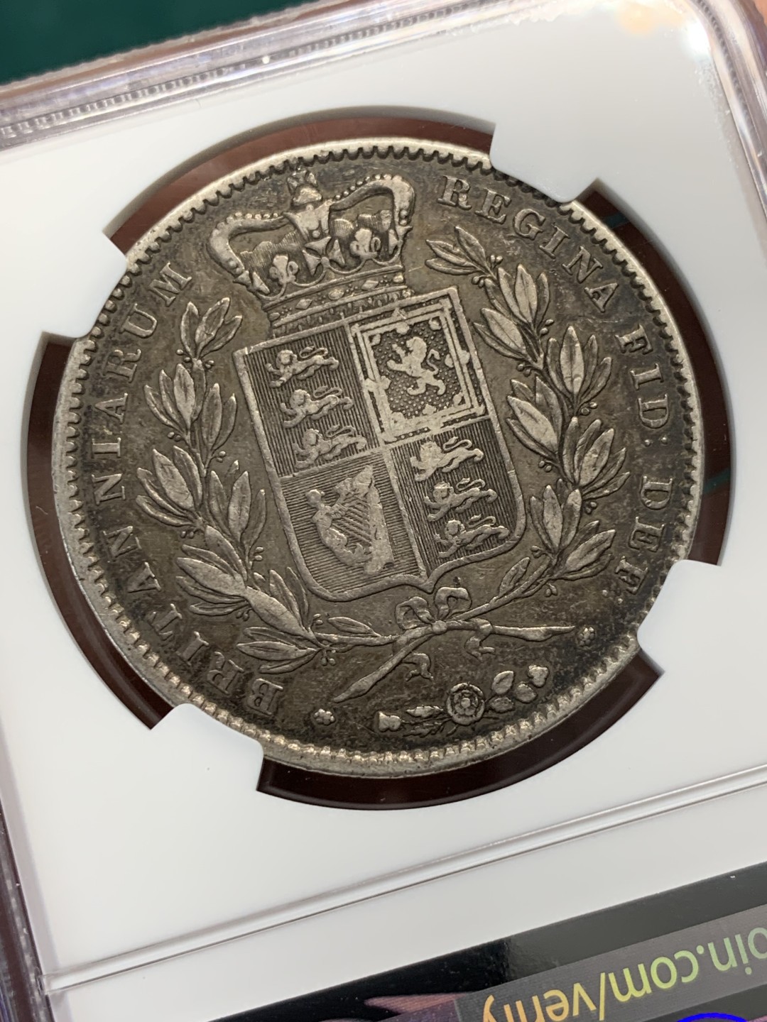 《竞宝斋》第146场-周日，周一 2场 (全场包邮) NGC-XF40 英国1845年小维克朗，少见品种小版别，流通品的自藏状态，黑彩原包浆，背面深色五彩