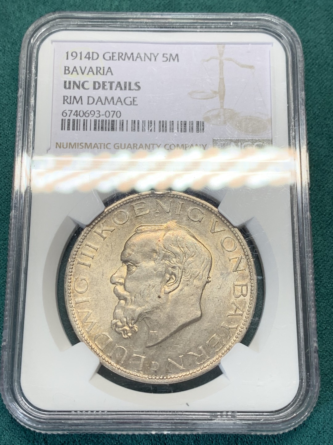 《竞宝斋》第146场-周日，周一 2场 (全场包邮) NGC-UNCD 德国1914年 巴伐利亚5马克银币 带淡包浆和转光，可惜正面上方有小磕ngc不给分