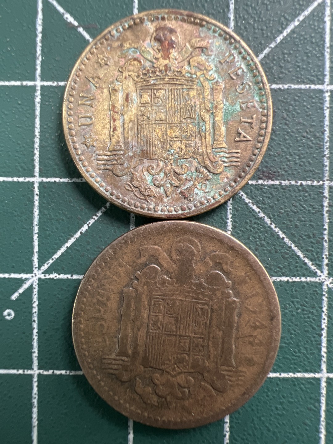 泡泡堂微拍第一百〇三幕硬币捡漏可累计专场👿👿，累计满二十元包邮，接受代拍业务 西班牙两枚