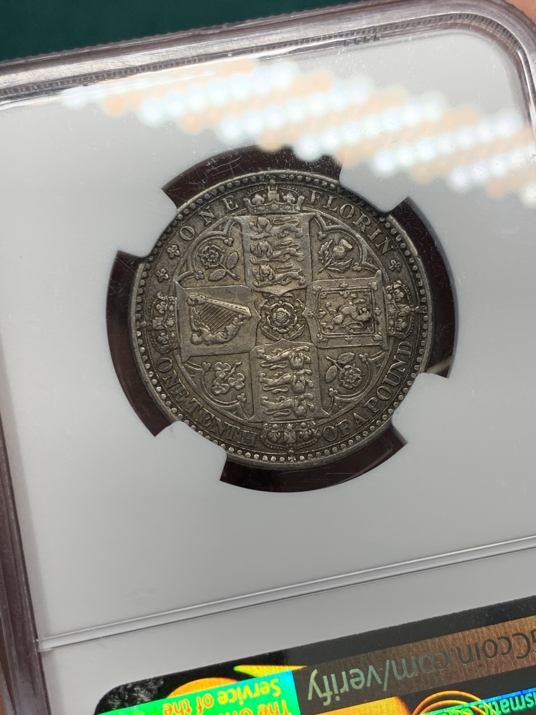 《竞宝斋》第146场-周日，周一 2场 (全场包邮) NGC AU-50 1849英国维多利亚“无神”弗洛林，深灰海洋包浆  MS过万的热门品种，此颗状态无敌适合自藏