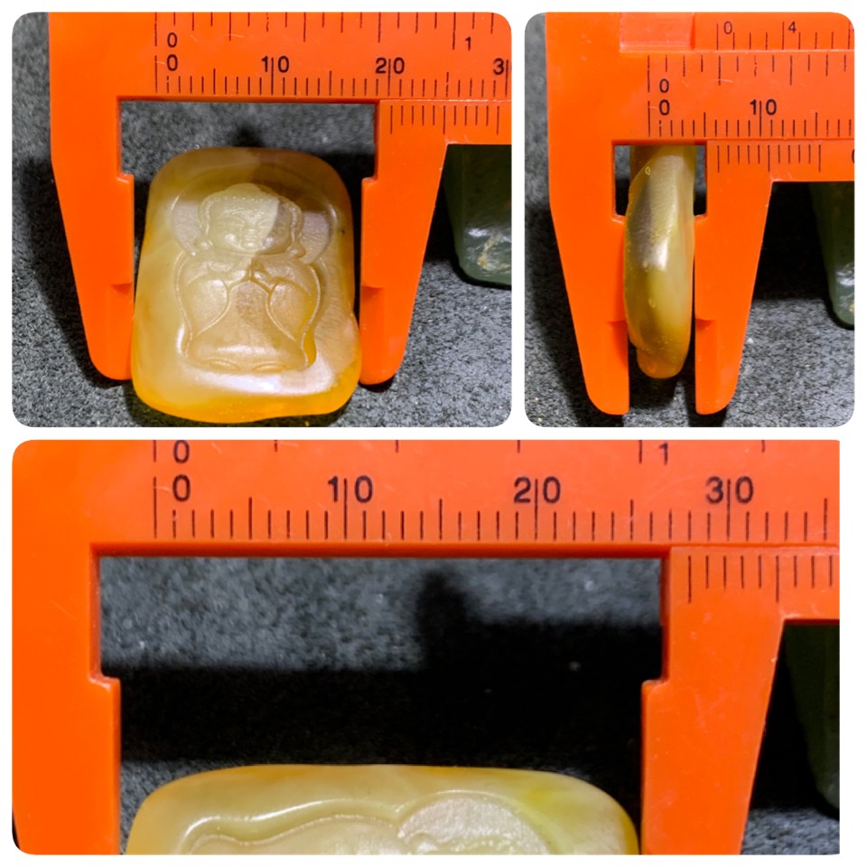 精美天然乌克兰蜜蜡原石雕刻宝宝佛小吊坠一个，