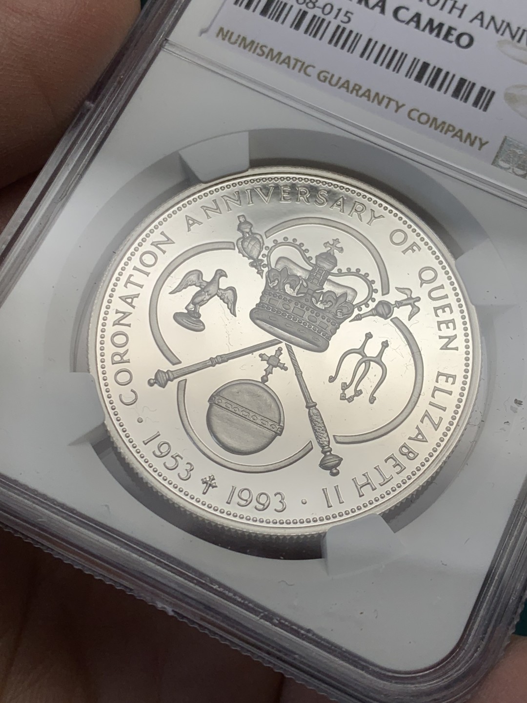 《竞宝斋》第146场-周日，周一 2场 (全场包邮) NGC-PF69 开曼群岛1993年 女王加冕四十周年纪念 精制大银币 稀少
