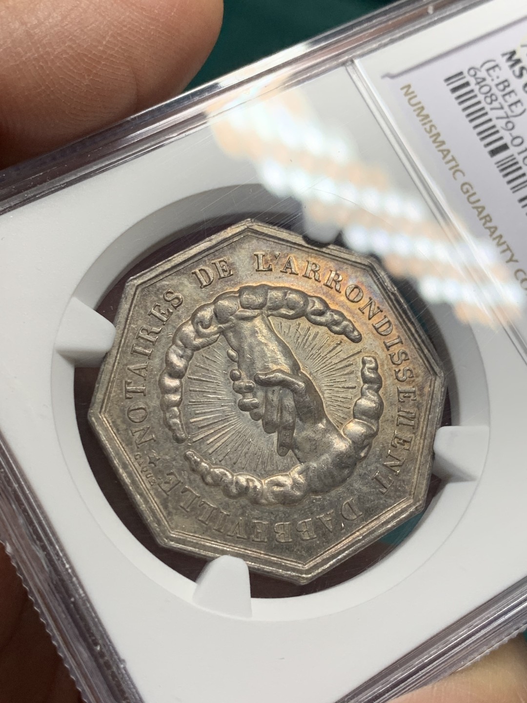 《竞宝斋》第146场-周日，周一 2场 (全场包邮) NGC-MS62 法国 十八世纪 握手JETON 银制 高浮雕 非常漂亮