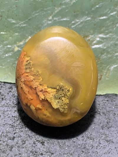 精美高玉化冻料草花纹战国红玛瑙板珠（背云）一颗 - 精美高玉化冻料草花纹战国红玛瑙板珠（背云）一颗
