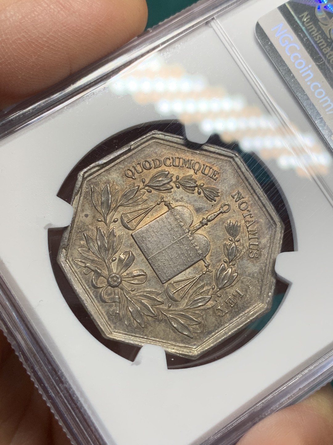 《竞宝斋》第146场-周日，周一 2场 (全场包邮) NGC-MS62 法国 十八世纪 握手JETON 银制 高浮雕 非常漂亮