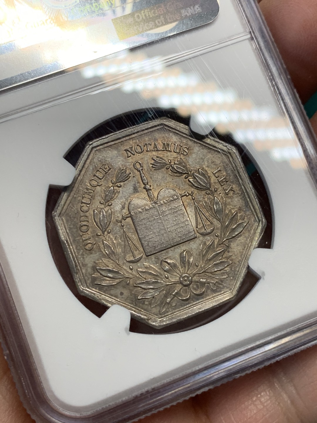 《竞宝斋》第146场-周日，周一 2场 (全场包邮) NGC-MS62 法国 十八世纪 握手JETON 银制 高浮雕 非常漂亮