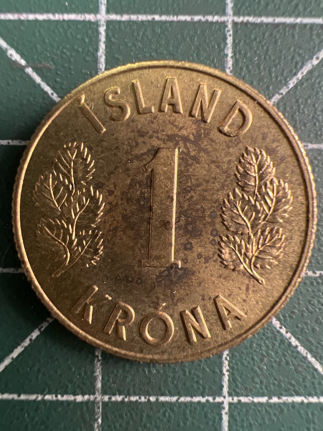 泡泡堂微拍第一百〇二幕硬币捡漏可累计专场👿👿，累计满二十元包邮，接受代拍业务 冰岛一克朗