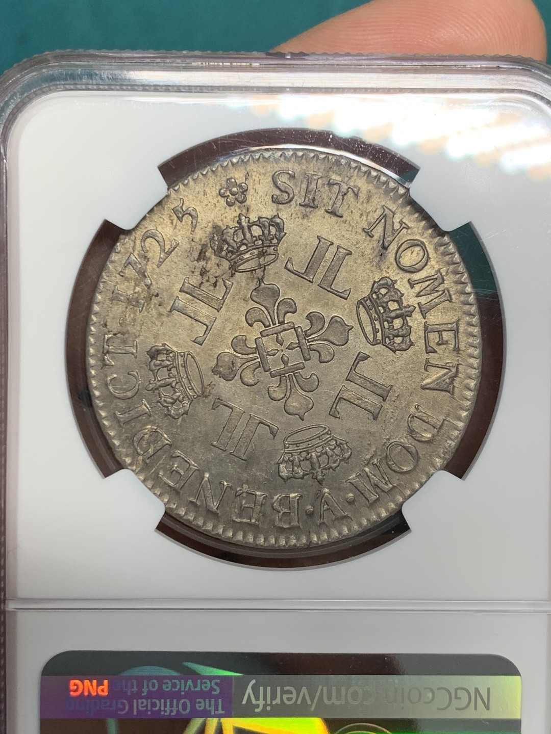 《竞宝斋》第146场-周日，周一 2场 (全场包邮) NGC MS64 法国 1725年 路易十五 年轻头像 埃居大银币 近乎完美的状态！