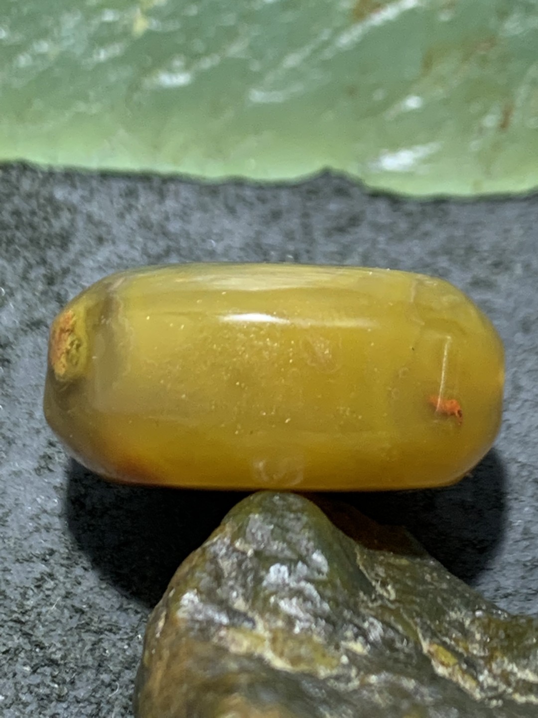 精美高玉化冻料草花纹战国红玛瑙板珠（背云）一颗