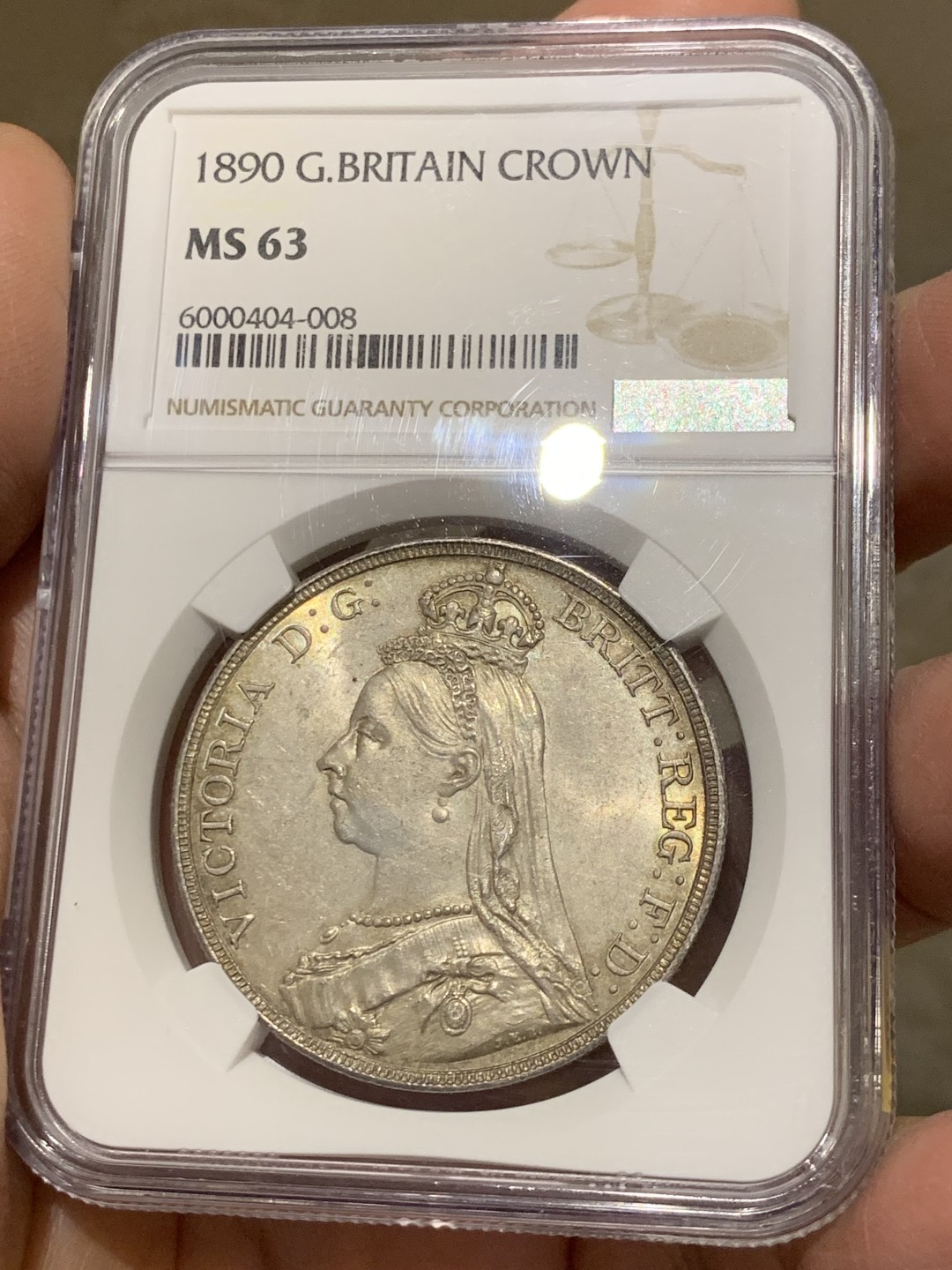 《竞宝斋》第146场-周日，周一 2场 (全场包邮) NGC-MS63 英国 1890年维多利亚高冠 马剑银币 底板完美，淡包浆，N盒同分11枚，更高分仅9枚