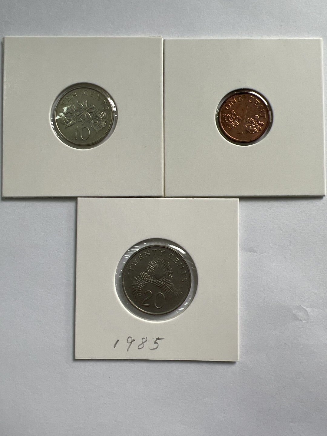 泡泡堂微拍第一百〇二幕硬币捡漏可累计专场👿👿，累计满二十元包邮，接受代拍业务 新加坡三枚