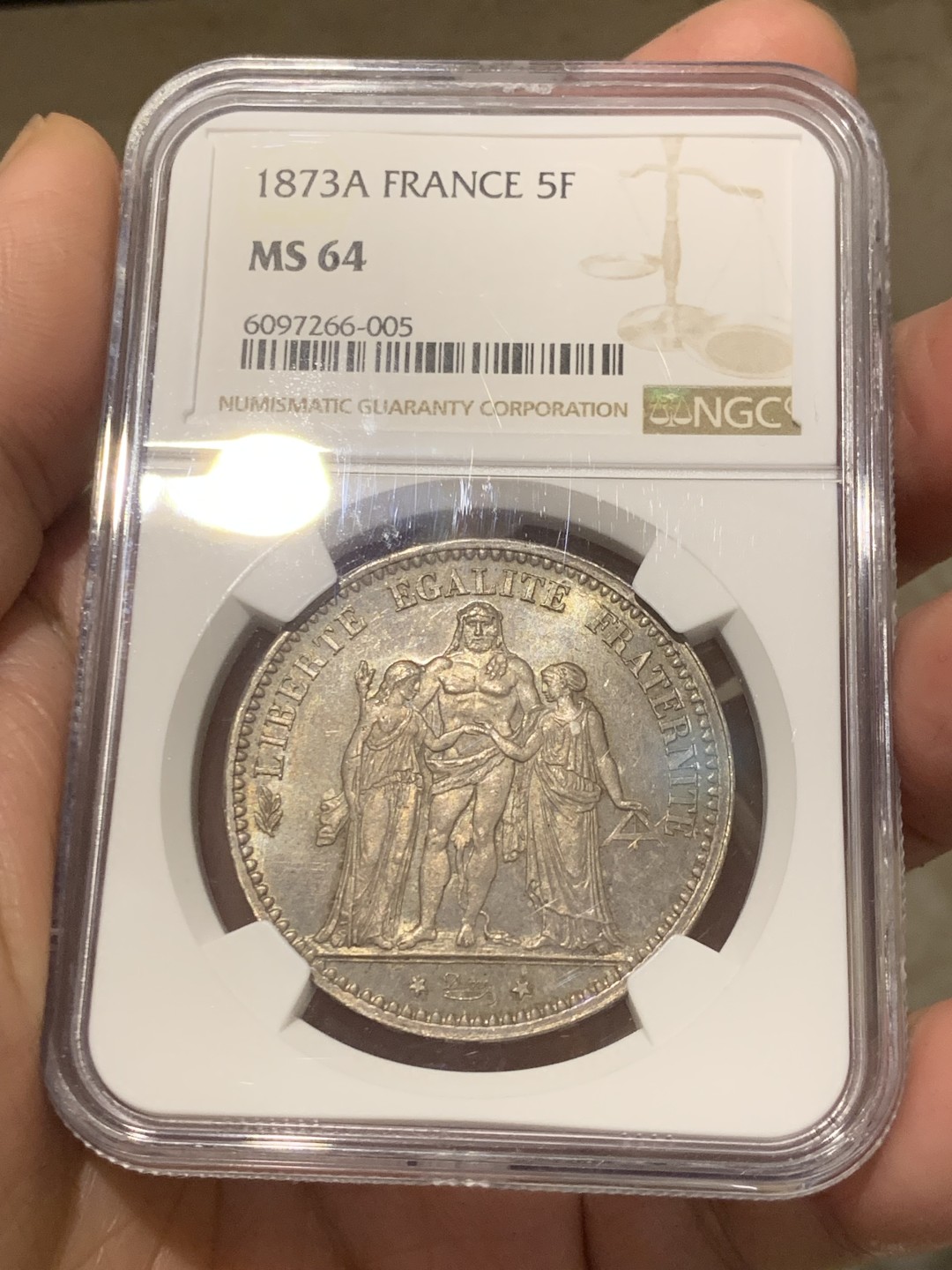 《竞宝斋》第146场-周日，周一 2场 (全场包邮) NGC-MS64 法国 1873年 5法郎 银币 大力神5法郎银币 细节完美 典型欧陆包浆 深紫色熠熠生辉