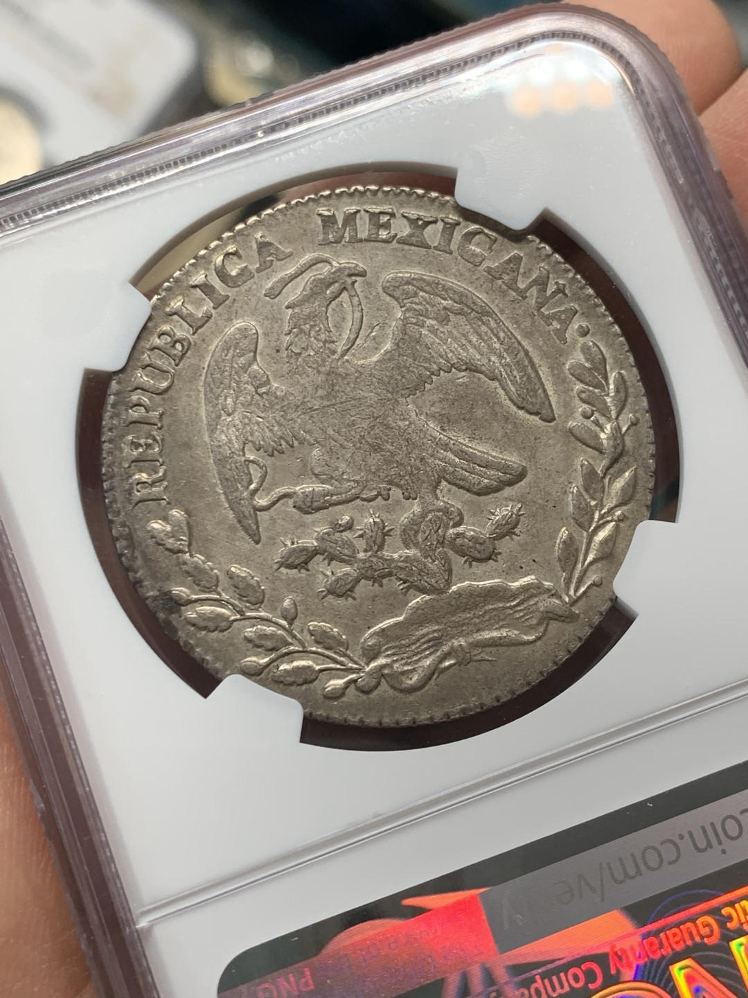 《竞宝斋》第146场-周日，周一 2场 (全场包邮) NGC AU53 墨西哥 1860年 8R 花边鹰洋 原味包浆 底板平整 不错