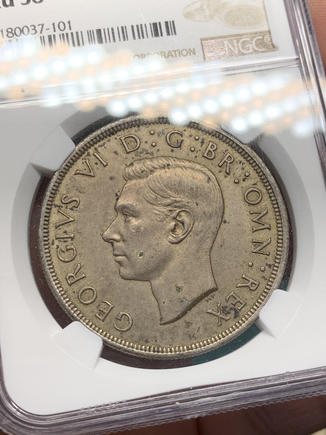 《竞宝斋》第146场-周日，周一 2场 (全场包邮) NGC AU58 1937英国  乔六 登基 1克朗大银币，黑包浆