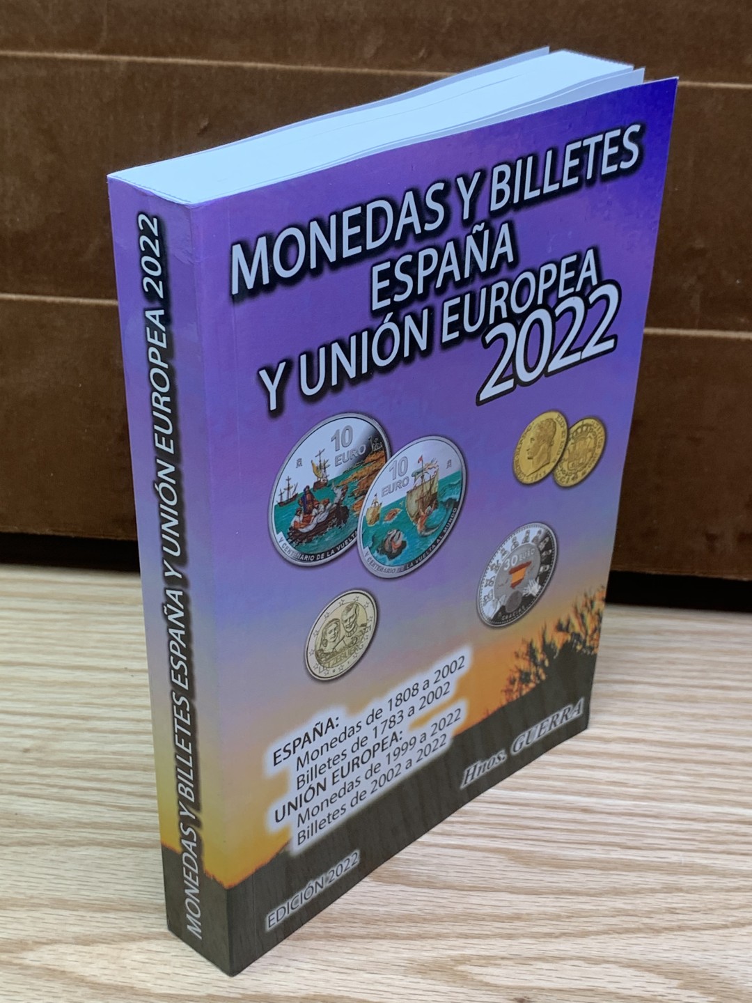 《竞宝斋》第146场-周日，周一 2场 (全场包邮) 西班牙 2022年 钱币目录 包含属地，本土，现代币，纸币。将近500页的厚度。值得拥有 后面广告页去除